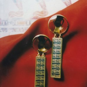 Rauchquarz, Keramik, 
Silber, Gold 900/000