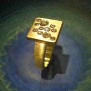 Brillanten, wei&szlig;-light brown, Gold 750/000